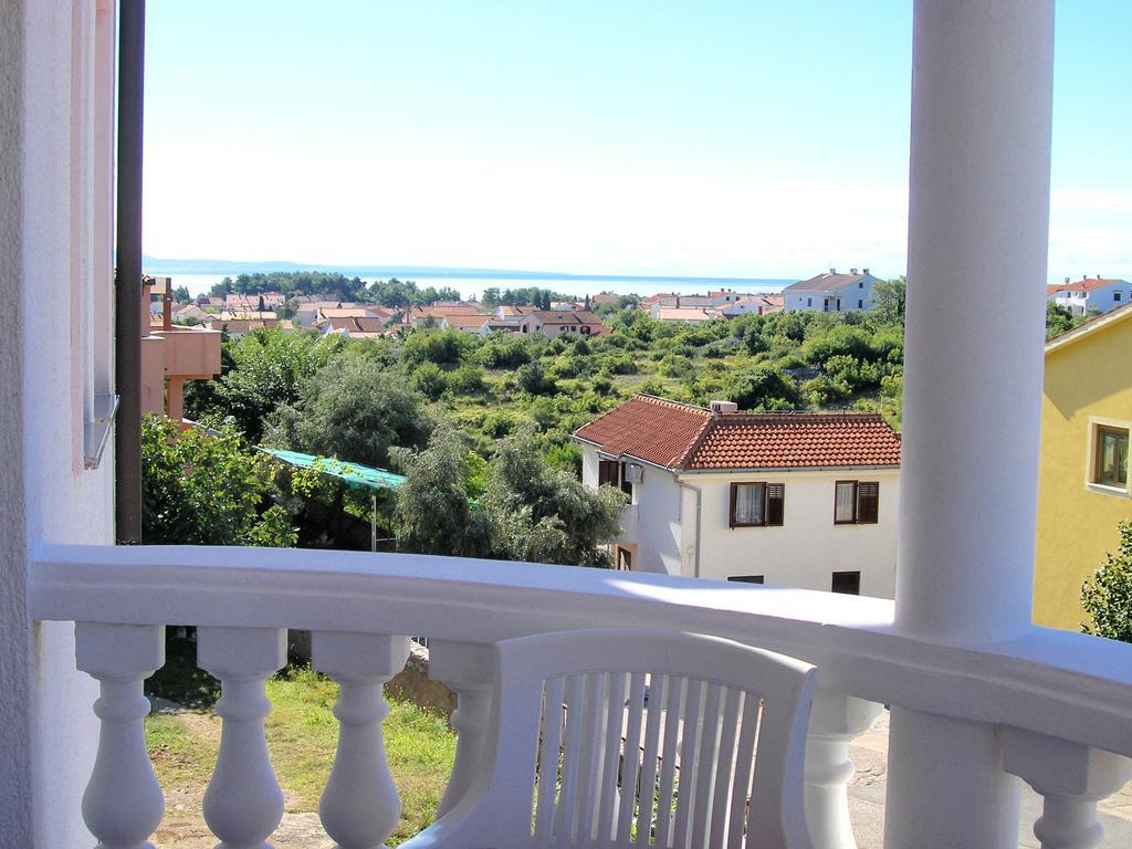 Apartments Kristina Krk Town Extérieur photo